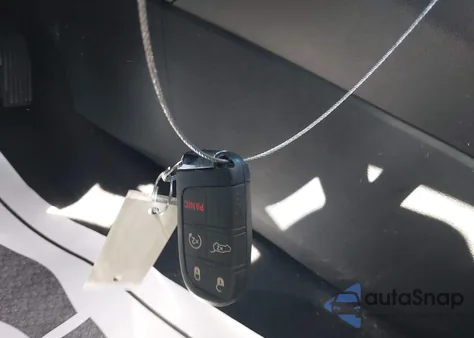 2024 Jeep Compass Latitude 4X4 из США, поврежденный, VIN 3C4NJDBN1RT121641